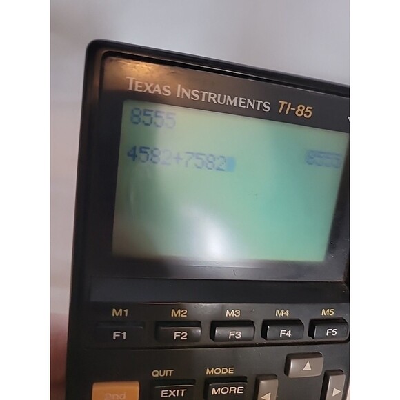 Texas Instruments 85 Graphing Calculator Works - Picture 4 of 13